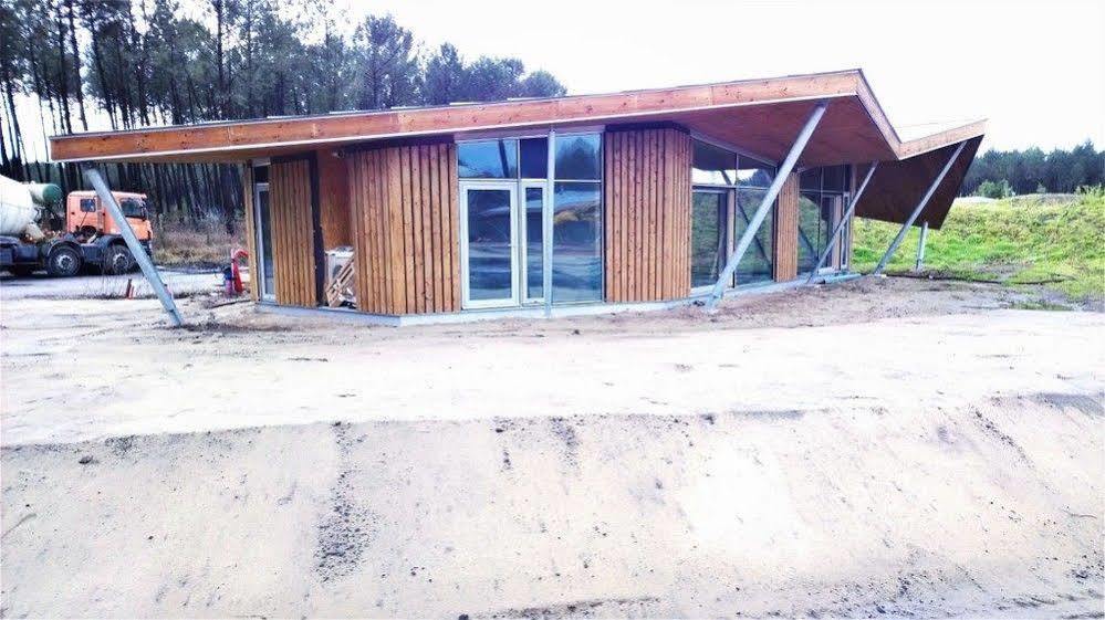 Les Echasses Golf & Surf Eco Lodge Saubion Exterior photo